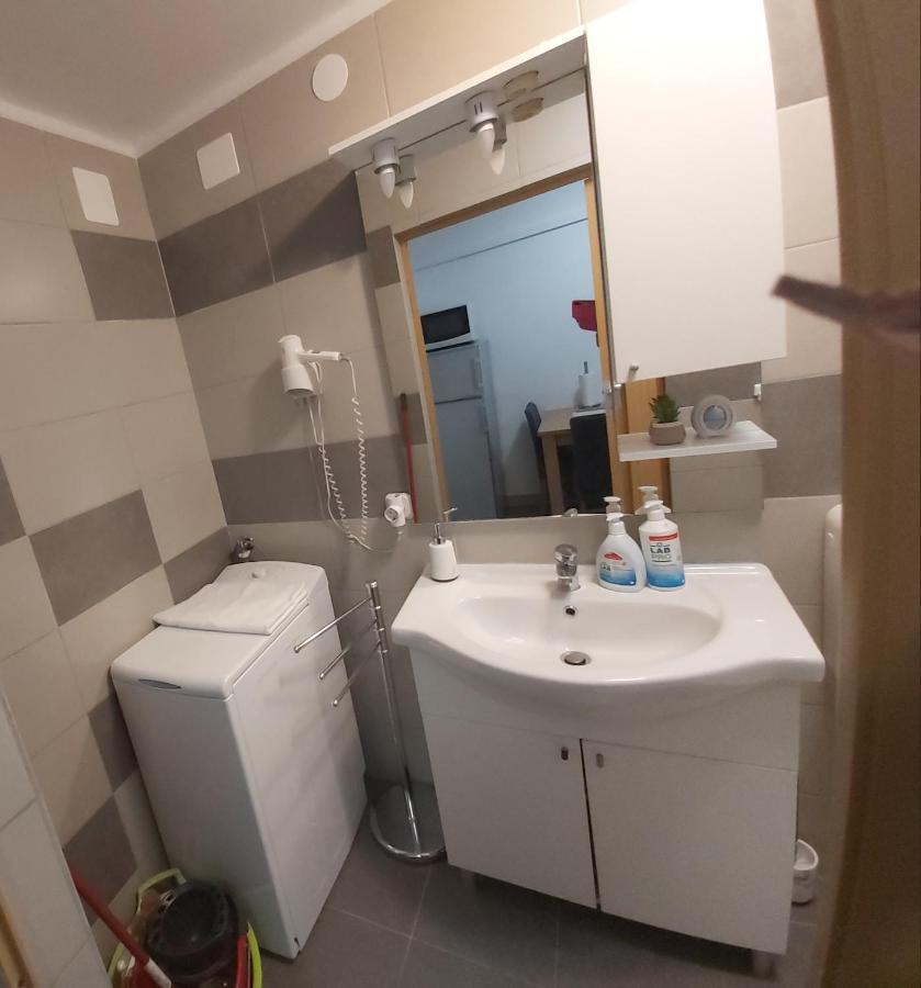 Apartmani I Sobe Mara Palit Exterior foto